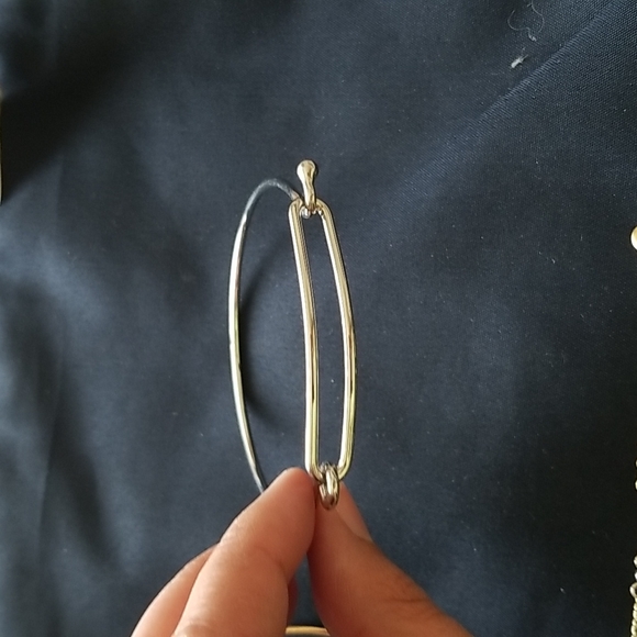 4 Bracelets Bundle - Picture 4 of 9